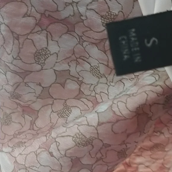 Balloon Sleeves, Open Midriff Midi - Picture 10 of 10